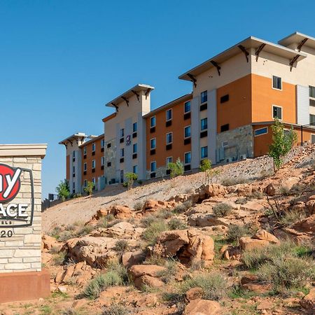 My Place Hotel-Moab, Ut Экстерьер фото