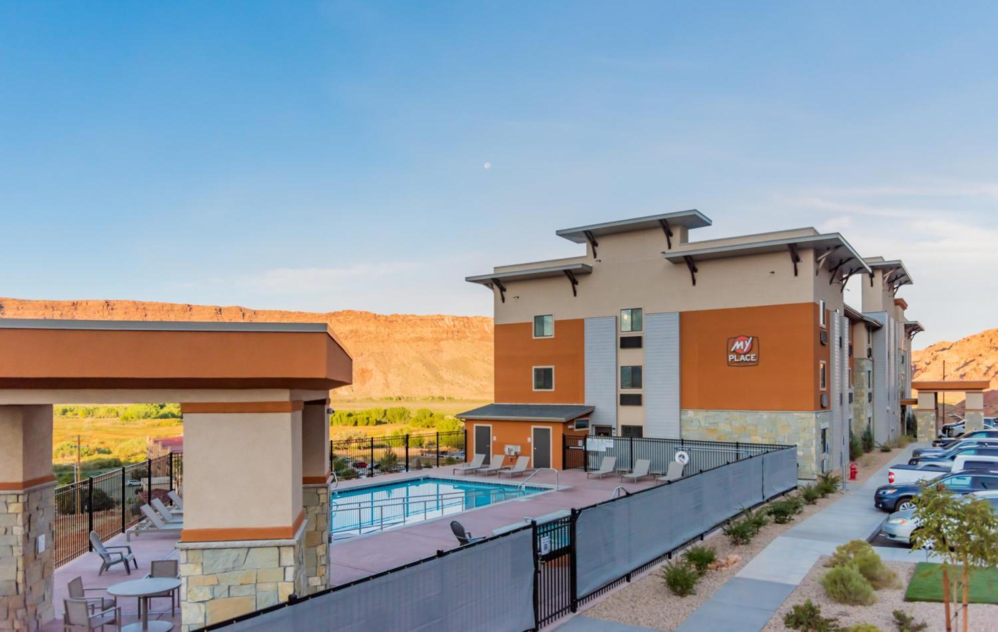 My Place Hotel-Moab, Ut Экстерьер фото